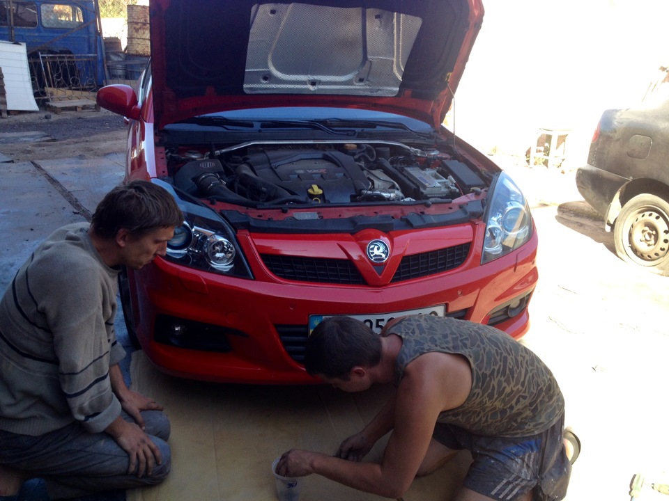 Рішітка радіатор VxR style 3