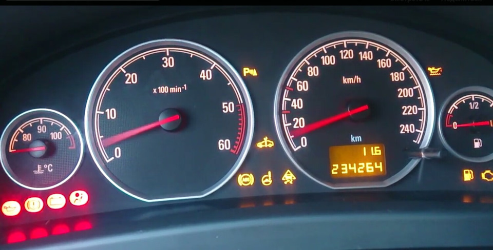Vectra C які лампи повинні горіти на приладку 1