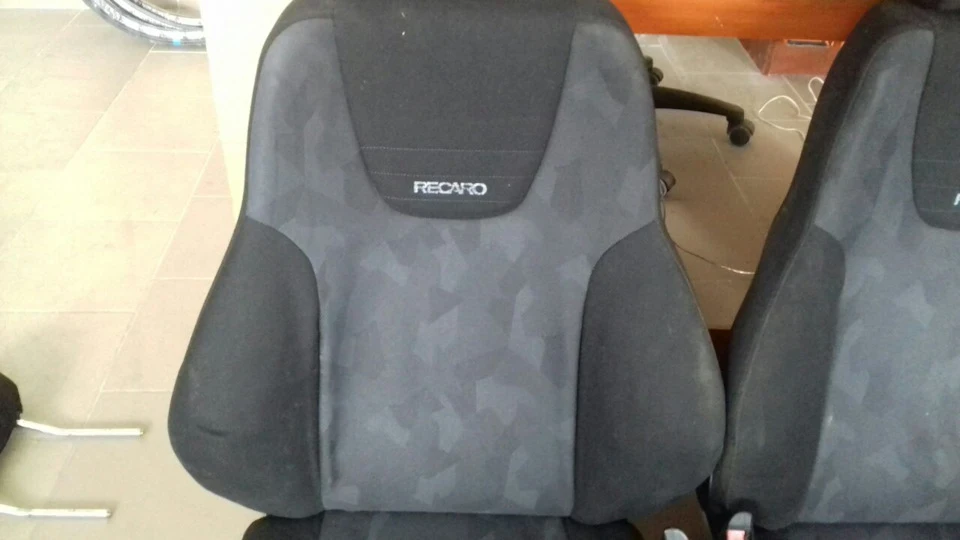Салон Recaro