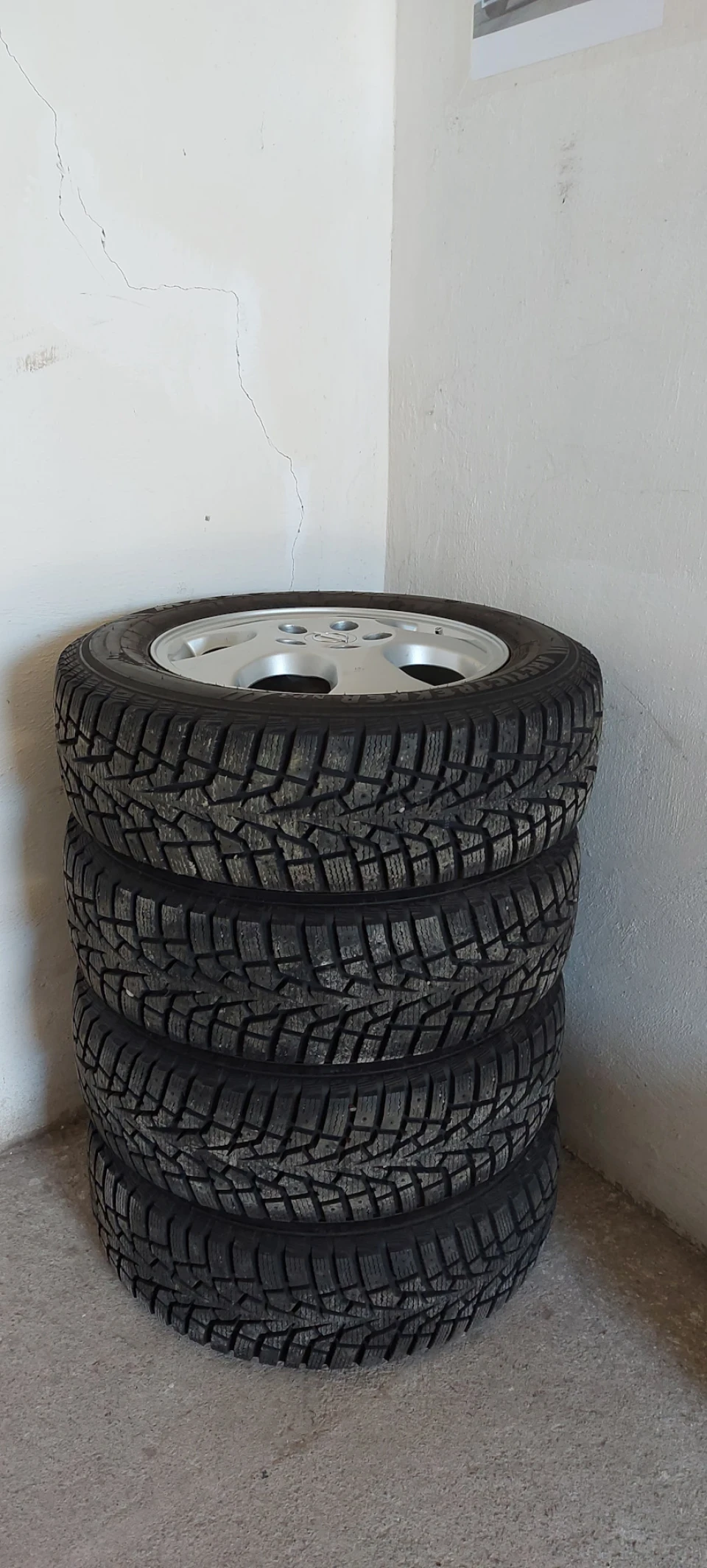 До зими готовий, гума MAXXIS