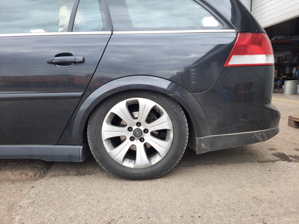 225/55r17 vectra c 4