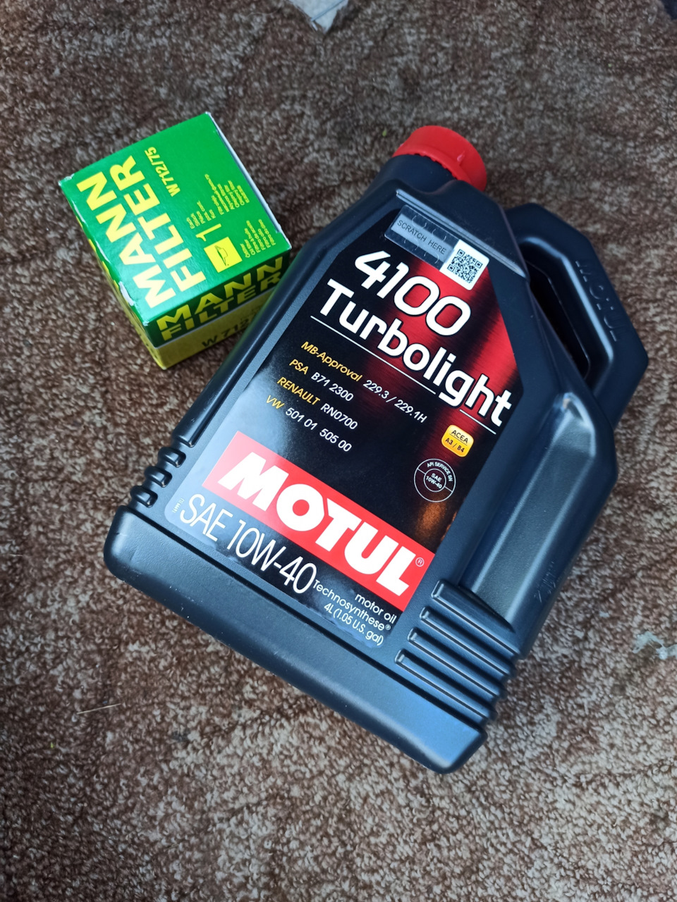 Заміна масла Motul 1