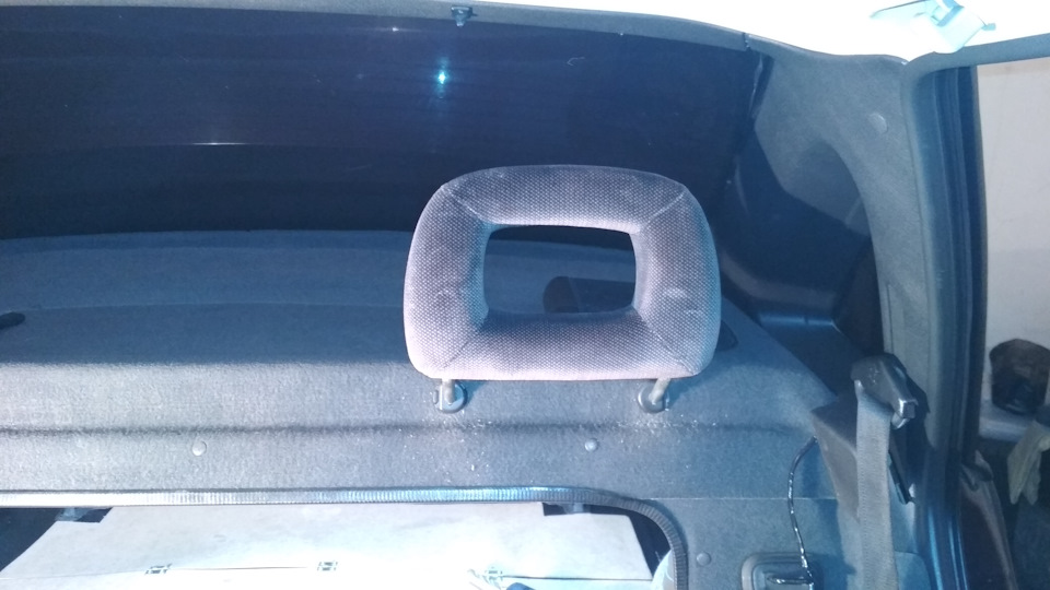 Встановлення задніх підголівників 2