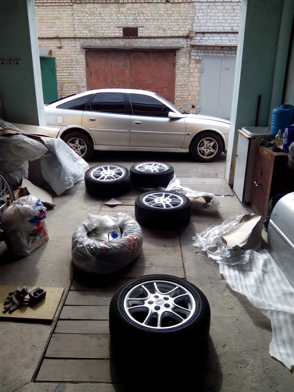 Twin Spoke/ Irmcsher R16 + болти секретки GM 2