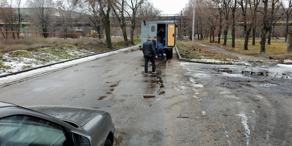 Всім привіт ось рік почав з не дуже хорошого настрою ось хто-небудь його зіпсує не хочеться обзивати але прийде це ( питоннннн якийсь ) 4