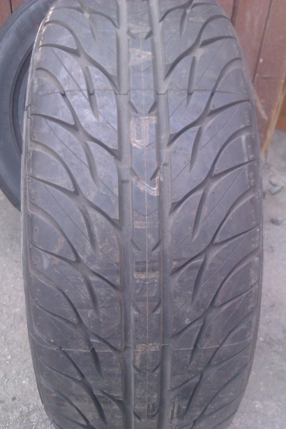 Продам пару Dunlop FORMULA FM901 r16 215/55 5