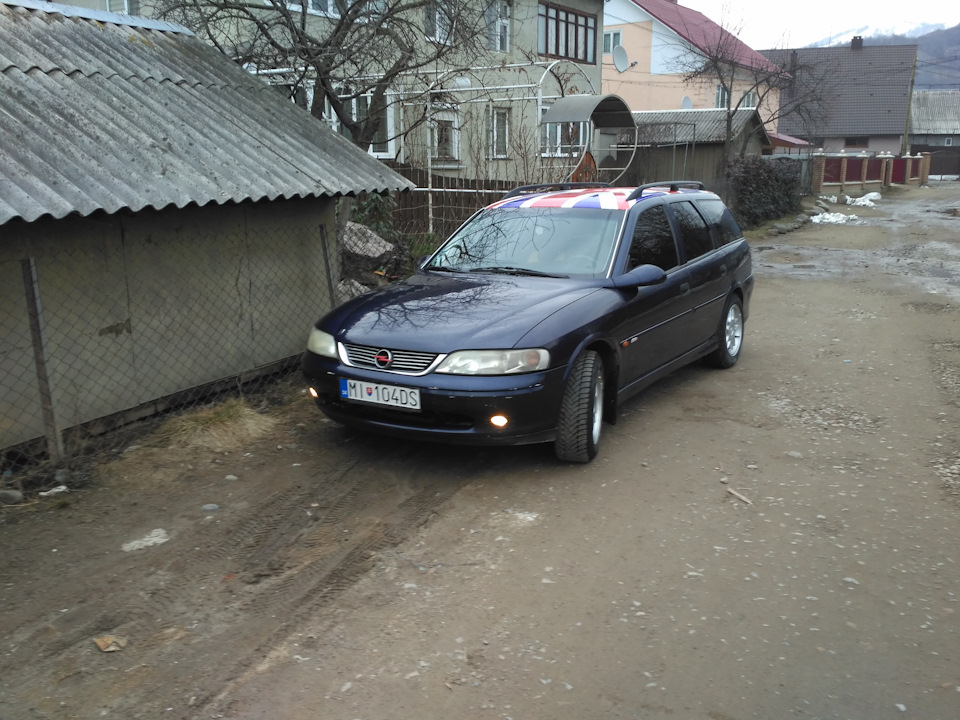 Переобулса на літо, і мийка, колеса поставив з омеги... 1