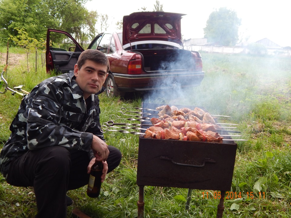 Відпочинок у яблучному саду 4