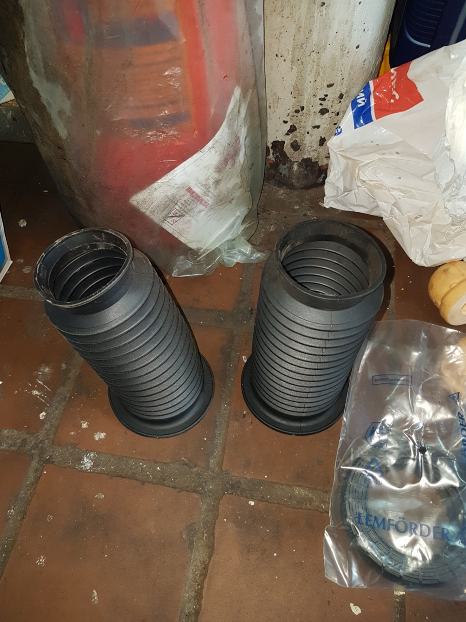 Заміна амортизаторів Opel Vectra C 4