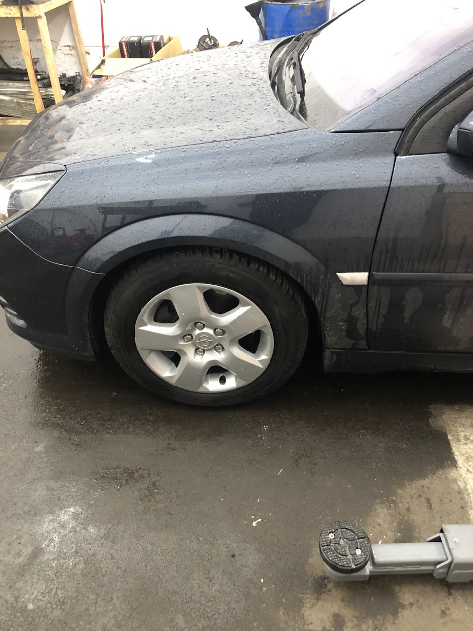Перевзувся на зимові тапки 205/60R16 2
