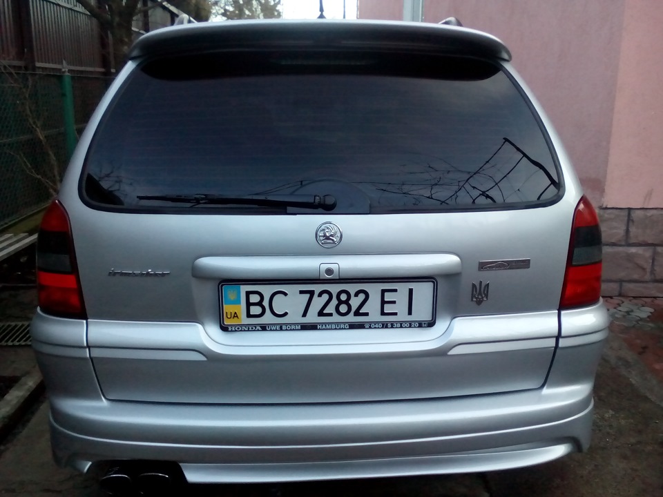 Новий вид задніх дверей. (Відновлена ​​після ДТП) 3