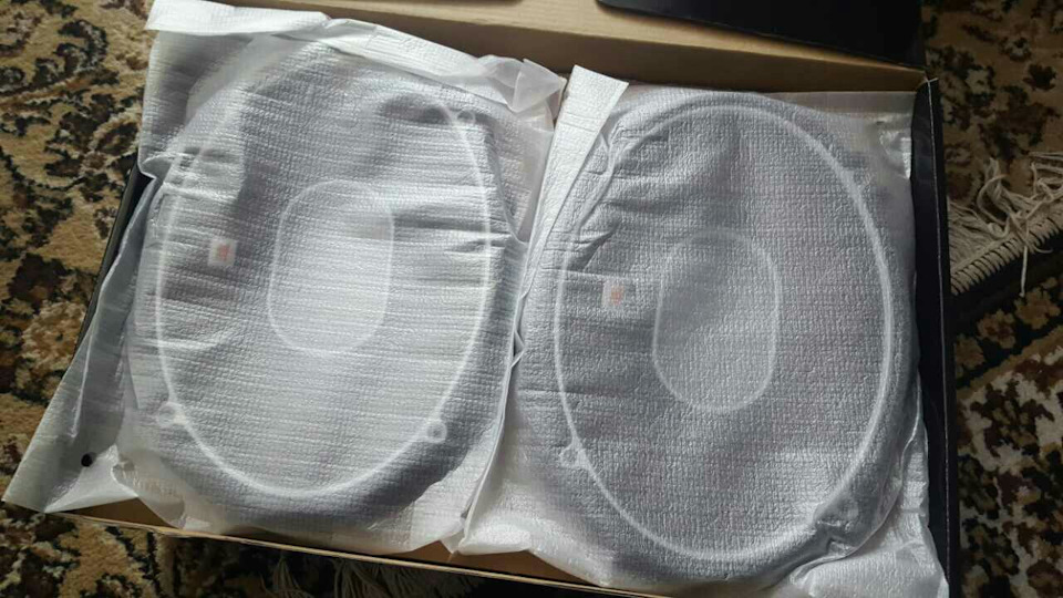 Акустика JBL GTO938 4