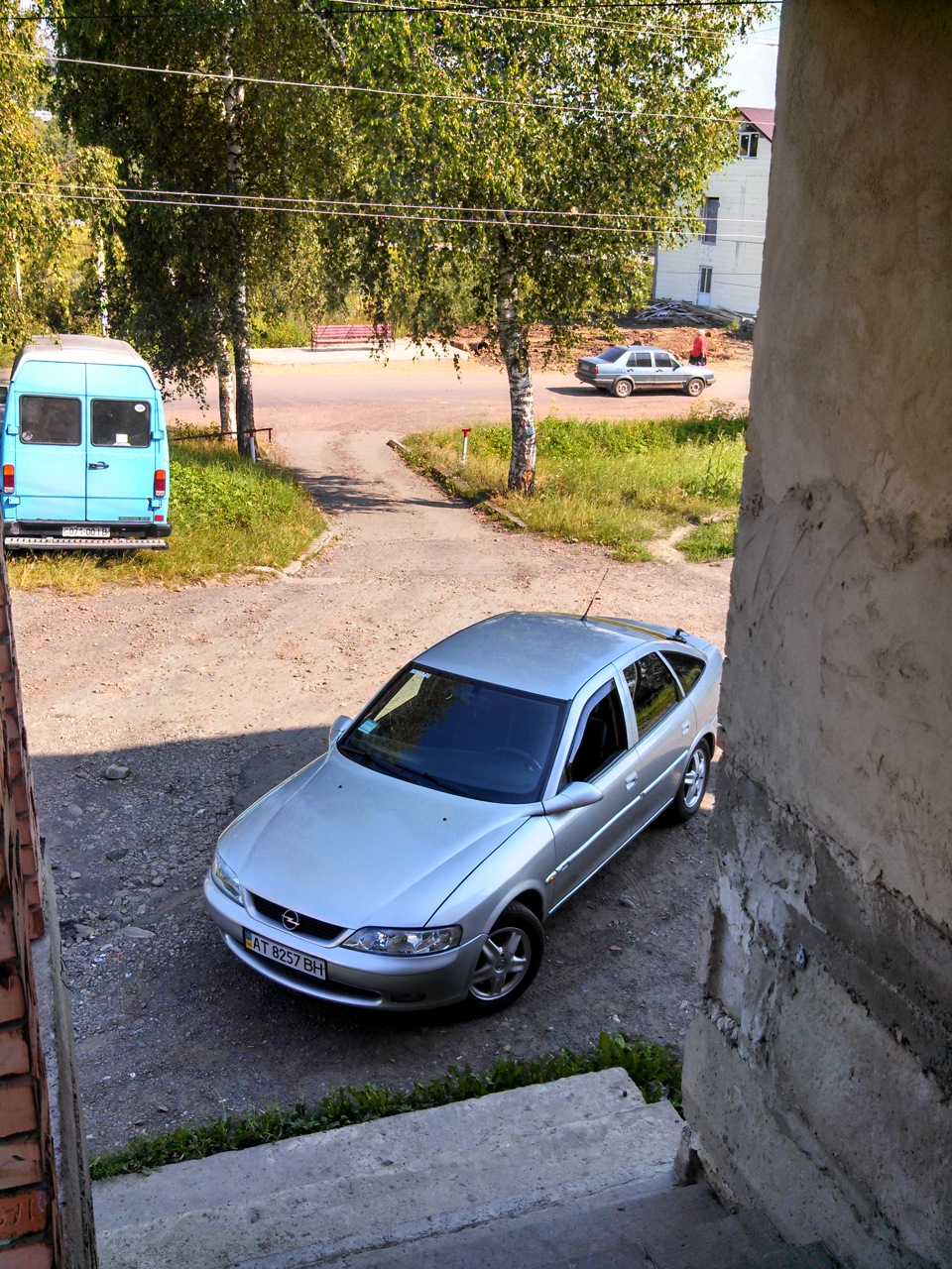 Ура Vectra помолодшала з 96 до 99 року))) 1