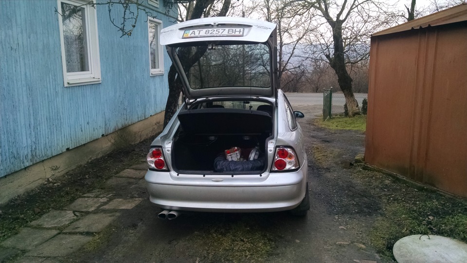 Задні стопи на місці) 1