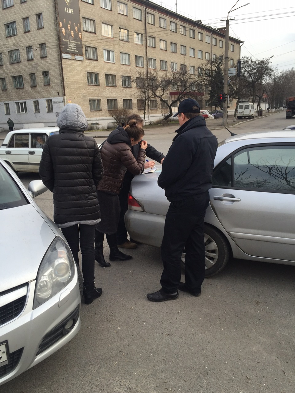 Дрібна ДТП з купою турбот. 4
