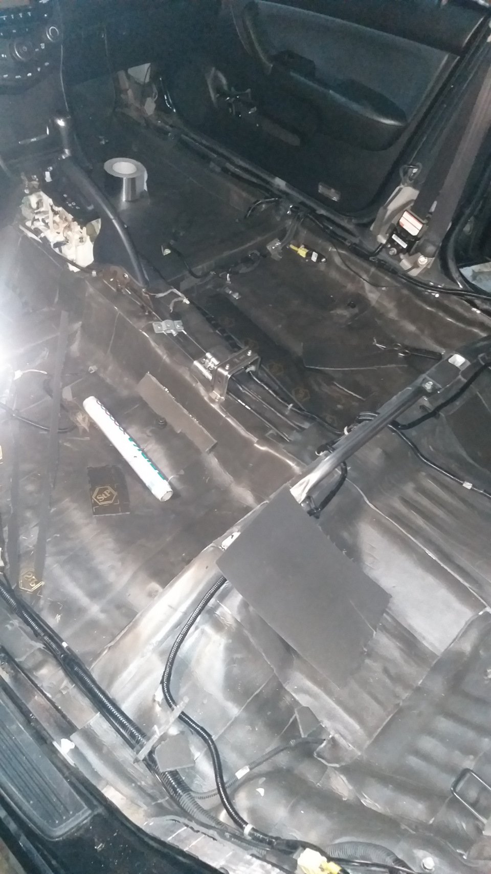 Шумоізоляція та віброізоляція Honda Accord 7. 2