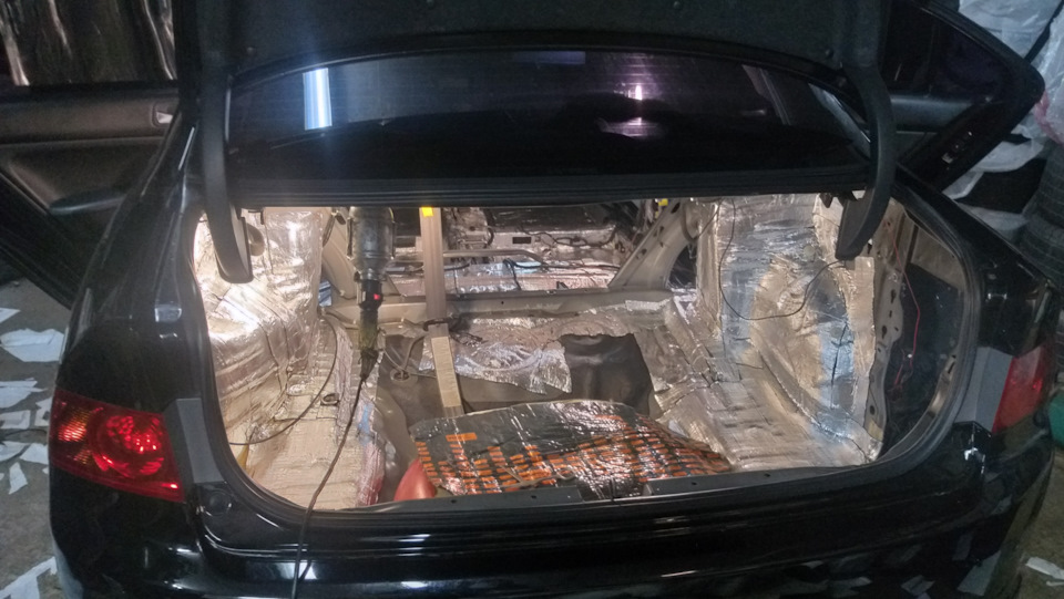Шумоізоляція та віброізоляція Honda Accord 7. 5