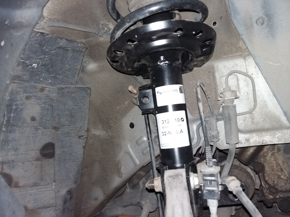 Заміна Амортизаторів передніх (Sachs) 312609,312610 Опор, і опорних підшипників! 1