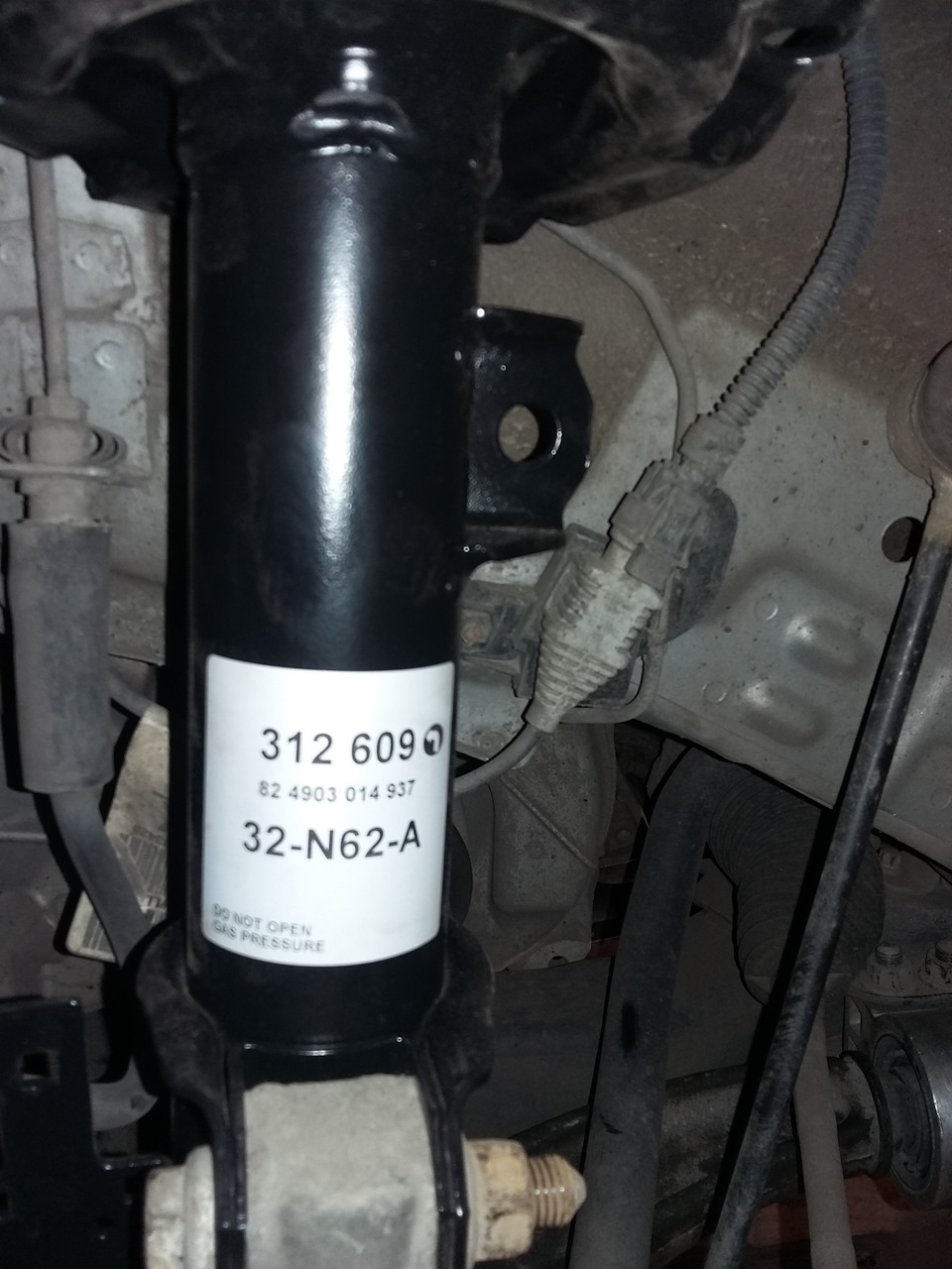 Заміна Амортизаторів передніх (Sachs) 312609,312610 Опор, і опорних підшипників! 3