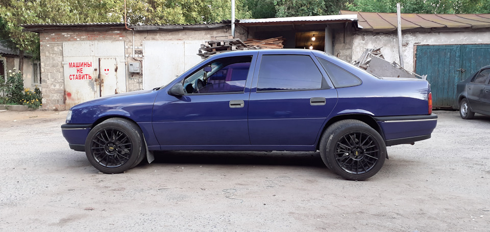 Прикладка.Тапки:Dotz rapier dark.R16 4*100 7J ET38. 4