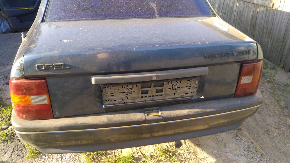 Заміна ляди багажника та встановлення решітки рестайл. 3