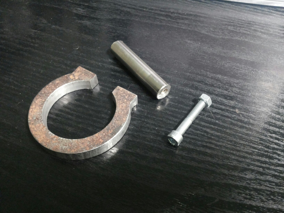 №56 Буксирувальний гак Hand made 1