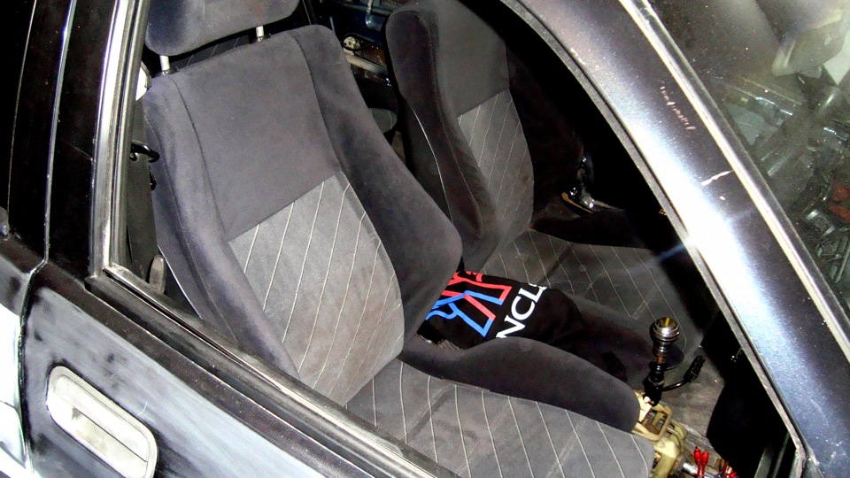 Сидіння Recaro 1