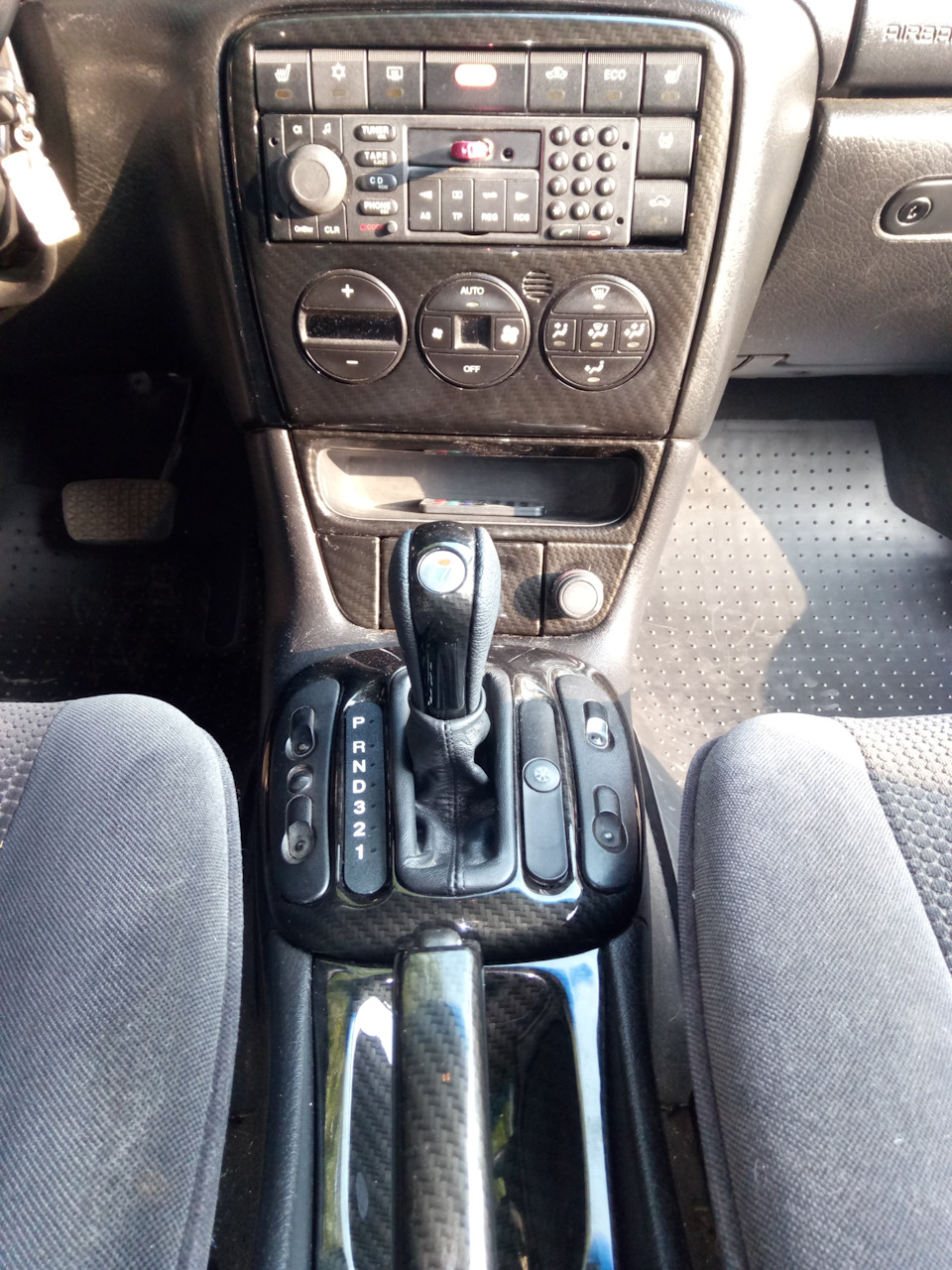 Патент №1-*Накладка куліс АКПП Vectra B* Irmscher*(Оmega style)*. Новий погляд на салон Vectra B 3