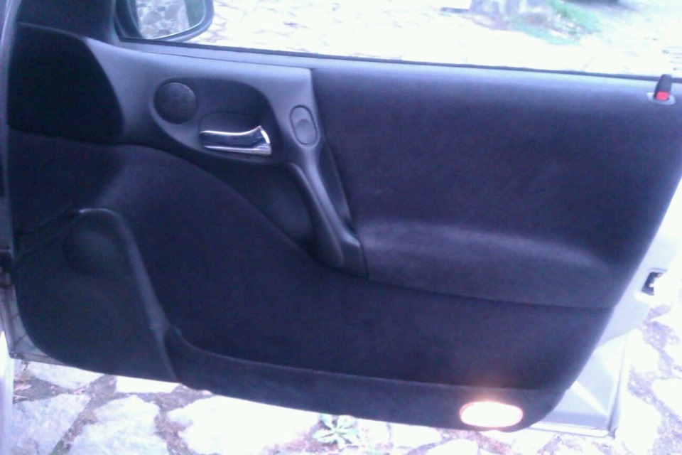 Усунув скрип дверних ручок. Opel vectra B 1
