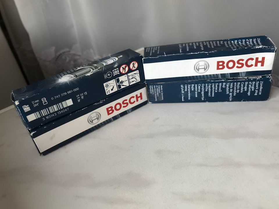 Заміна свічок запалювання Bosch + миття 1