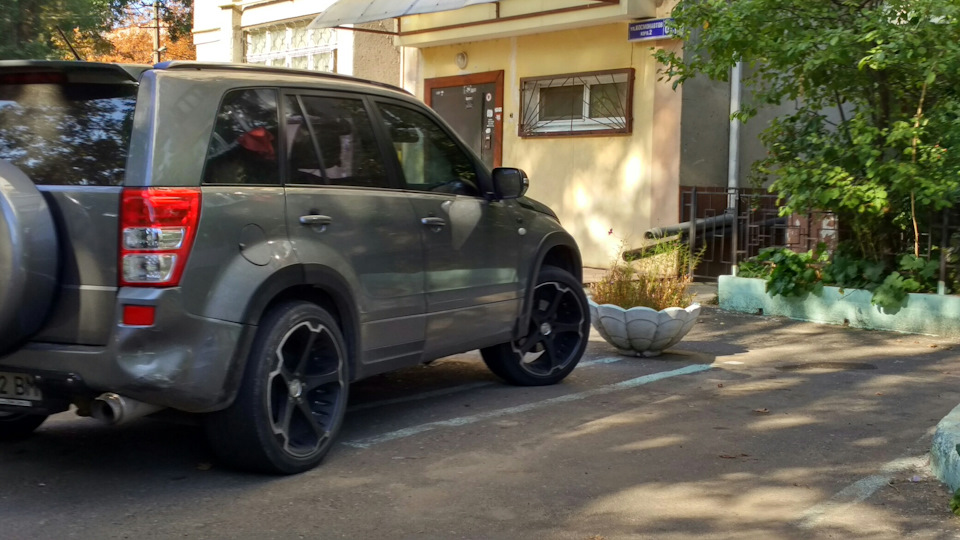 Хто знає назву цих дисків? 1