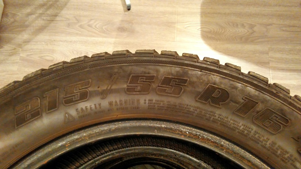 Продам зимову гуму Gislaved R16 215/55 5