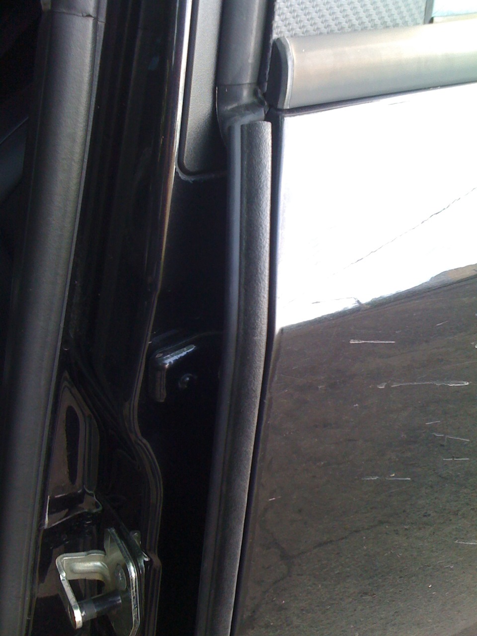 Ущільнювач дверей 5