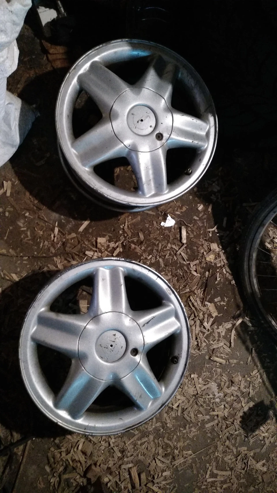 Купив диски R15 Opel 90468694
