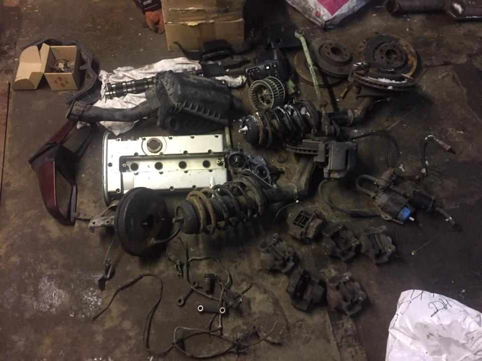 Продам мотор C20xe і ще купа всього 2