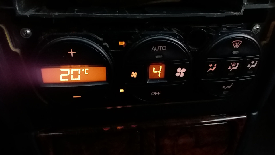 Підсвічування дисплея клімат-контролю! Vectra B 1