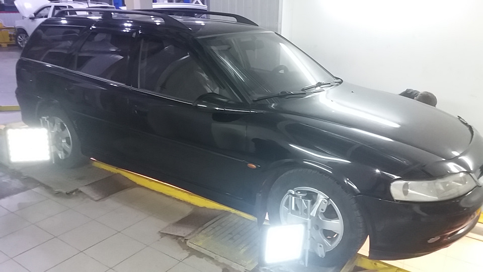 Розвал-Сходження Vectra B 4
