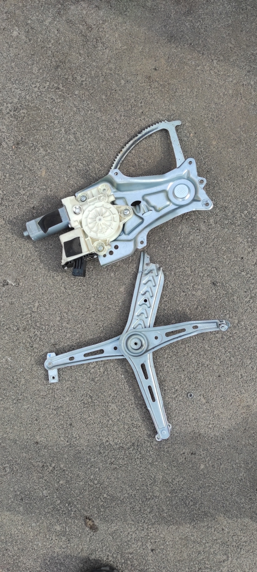 Opel Vectra C заміна правого скло підйомник. 2