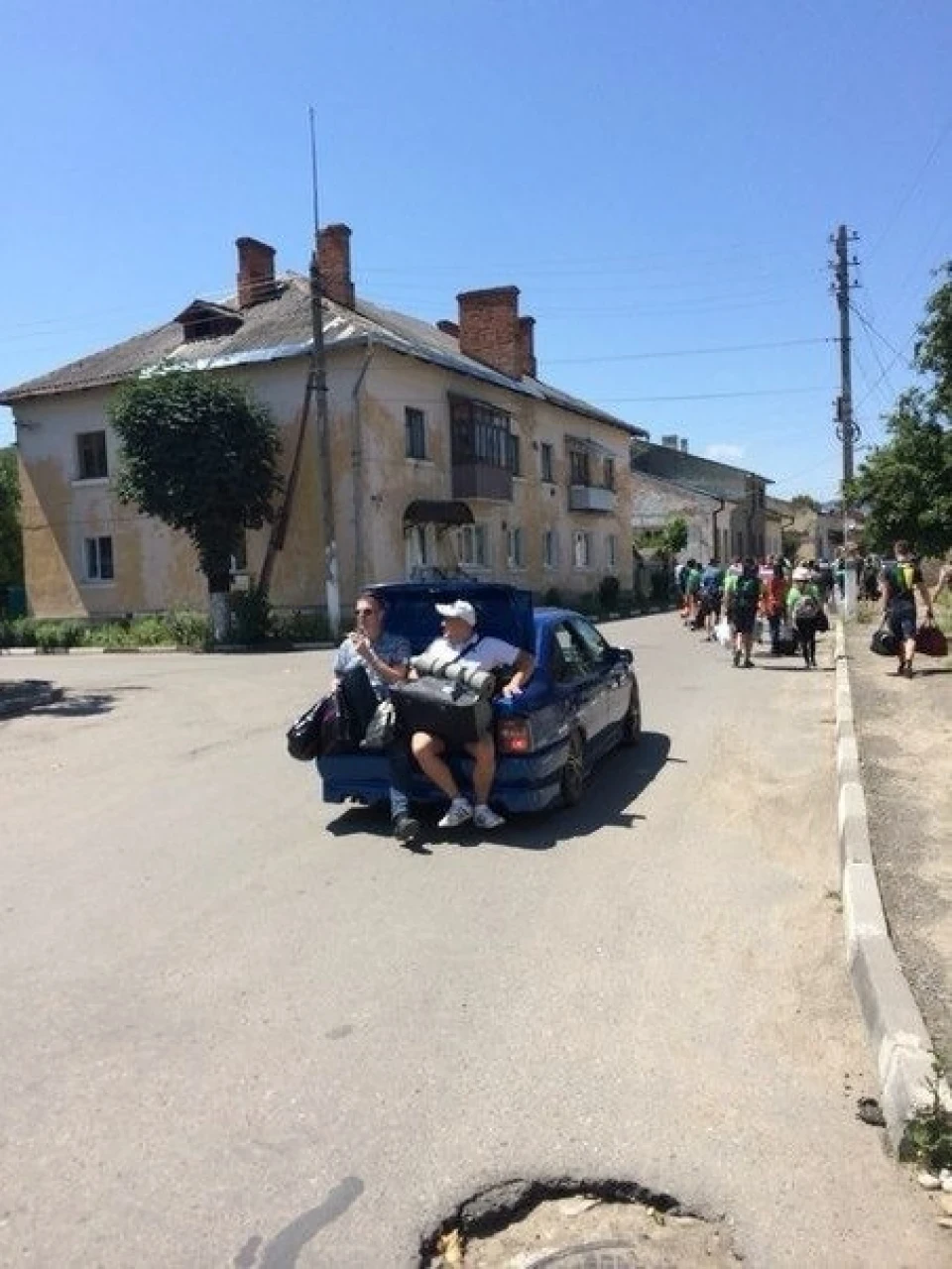 їхали на шашличок***