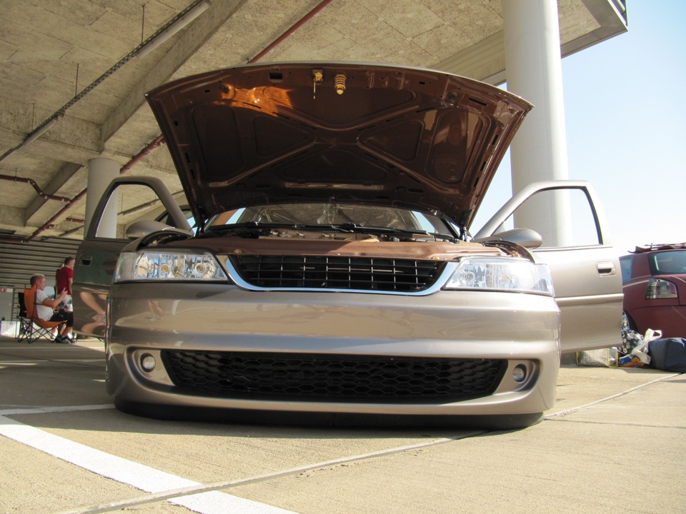 Трохи інша Vectra B ;) 1