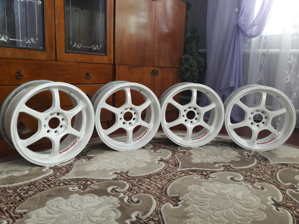 Диски ADVAN Rasing 3