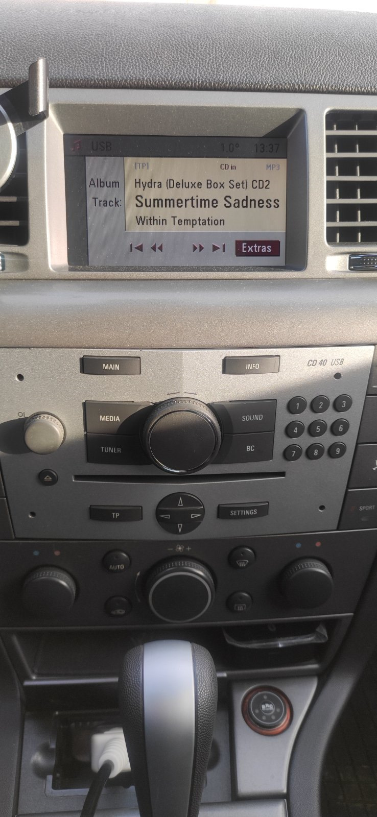 Заміна DVD90 navi на CD40 USB 3