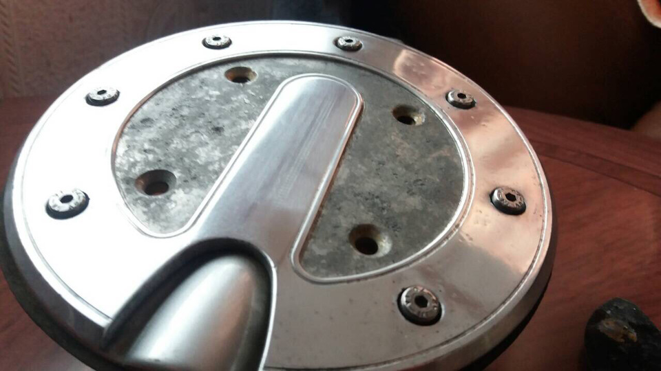 Накладка Лючка steinmetz 2