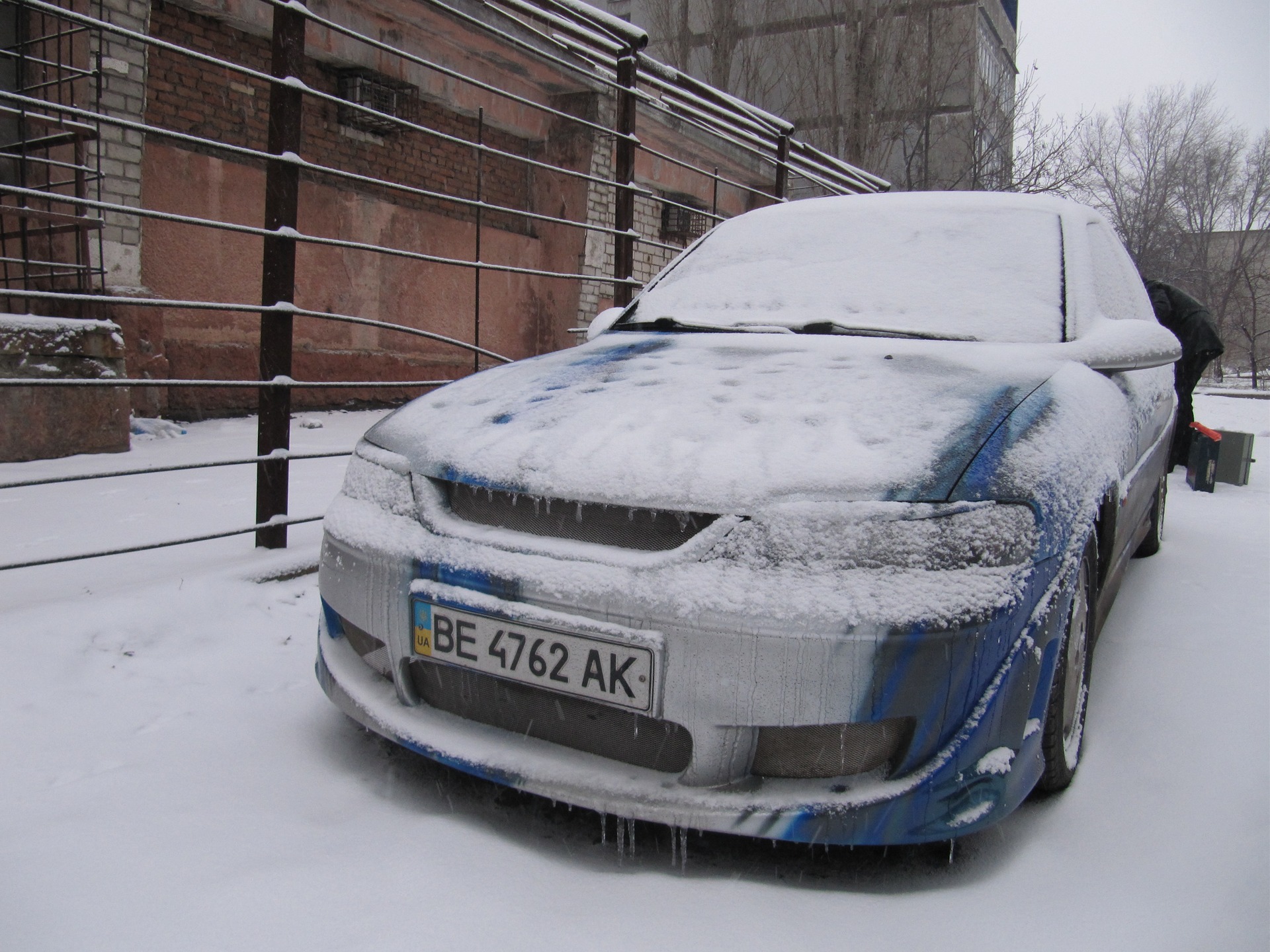 Сніг 2