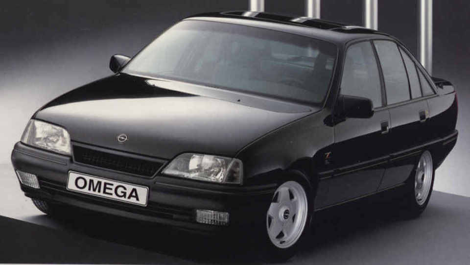 Чому Opel Omega A дешевший Opel Vectra A 1