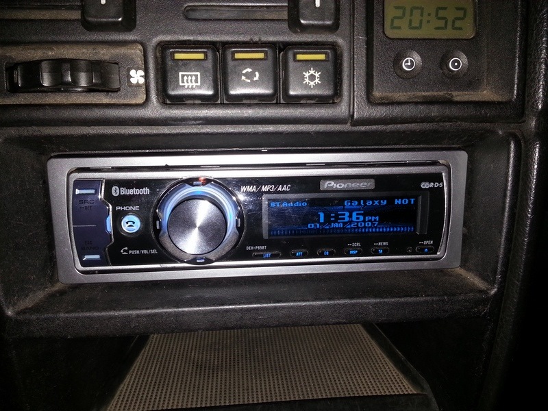 Музика Pioneer DEH-P85BT 1