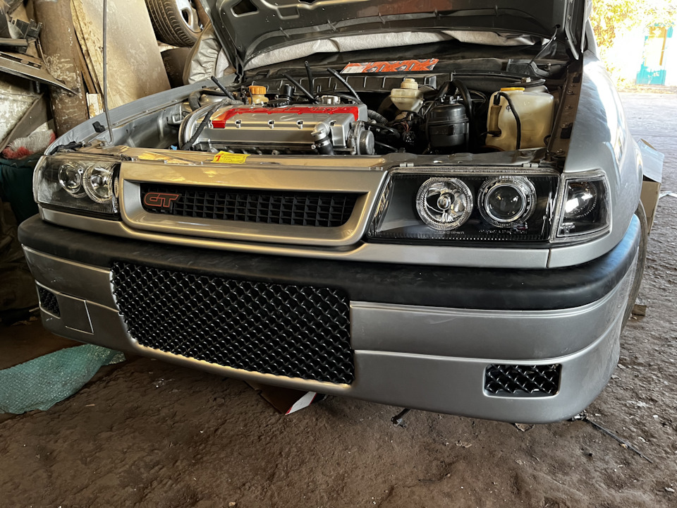 Сітка Bentley Style в бампер vectra2000 1