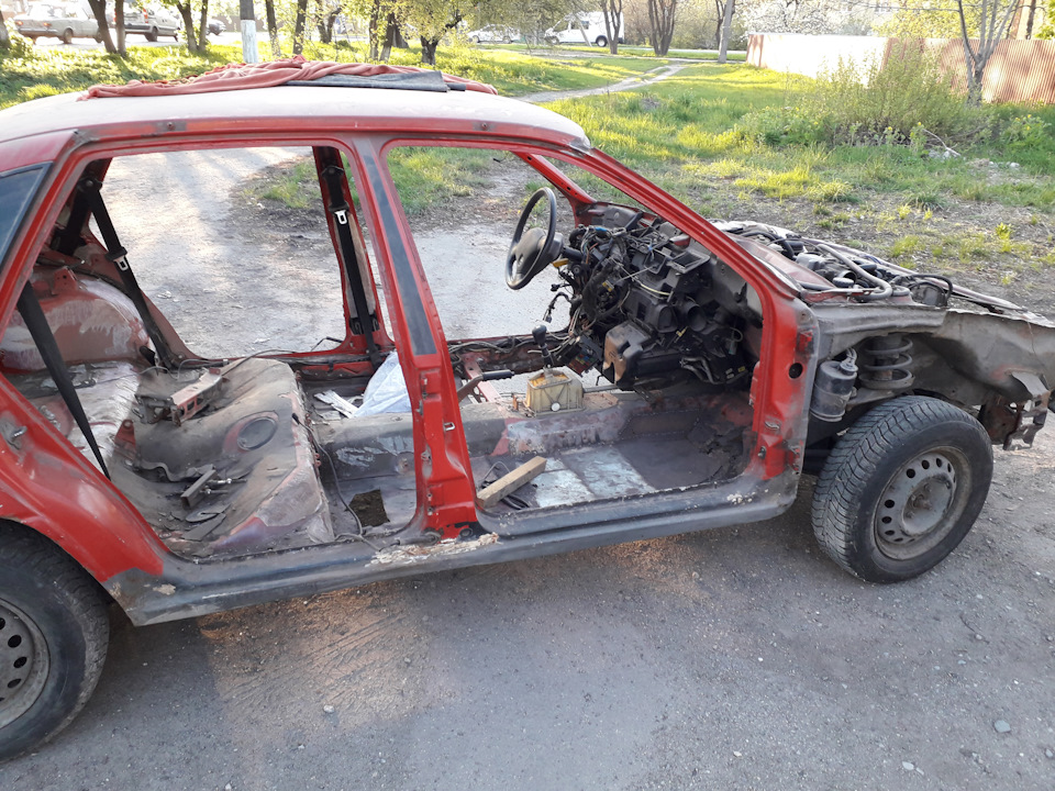 Справа не рухається ... поки 3