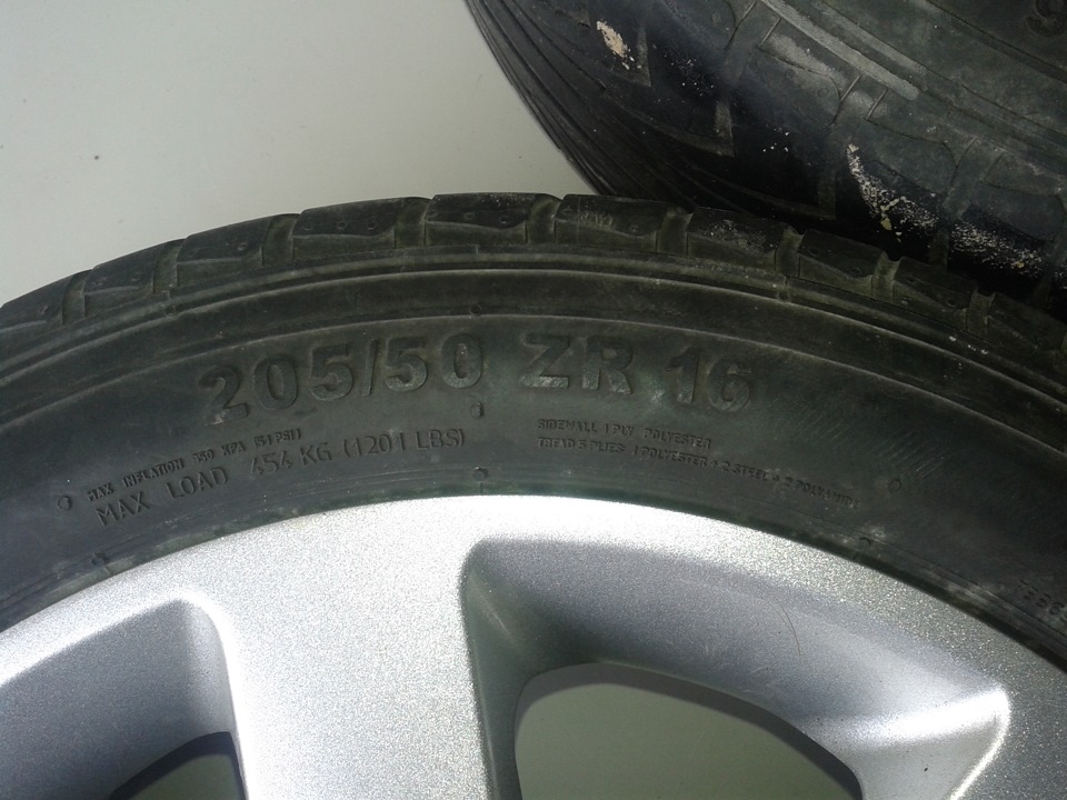 ТАПОЧКИ НА ЛІТО R 16 4/100 205/50 3
