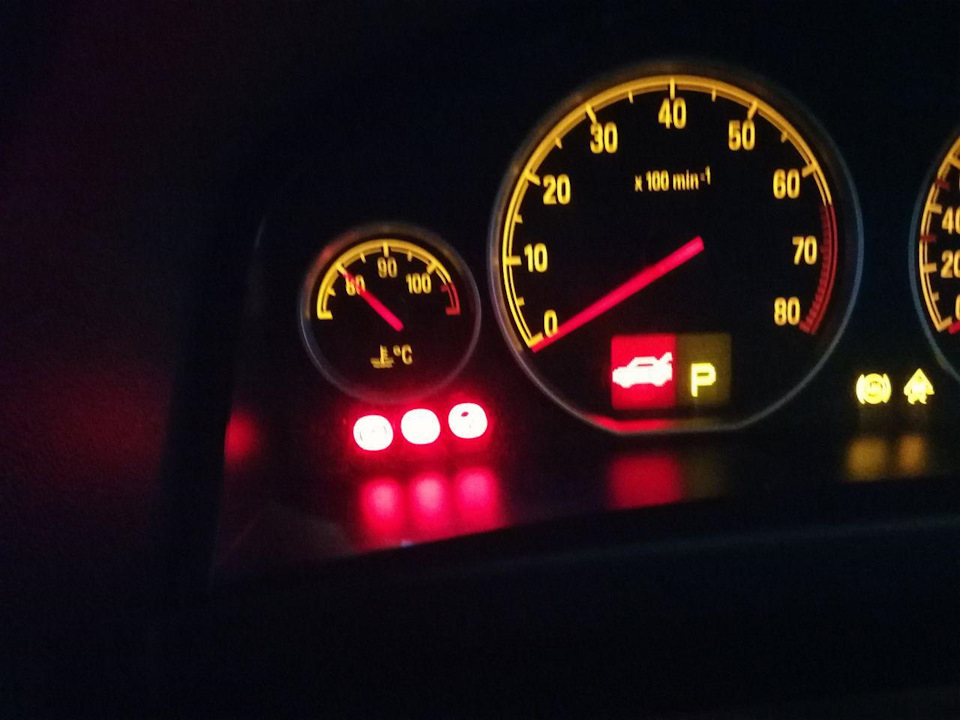 Контакт датчика тиску масла 1